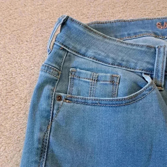 Santana Jeans Blue Cropped Stretch Denim Women's Size 8 Capri Light Wash - Picture 4 of 12